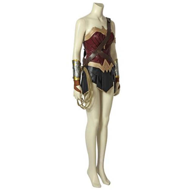 Wonder Woman Diana Prince (With Boots)