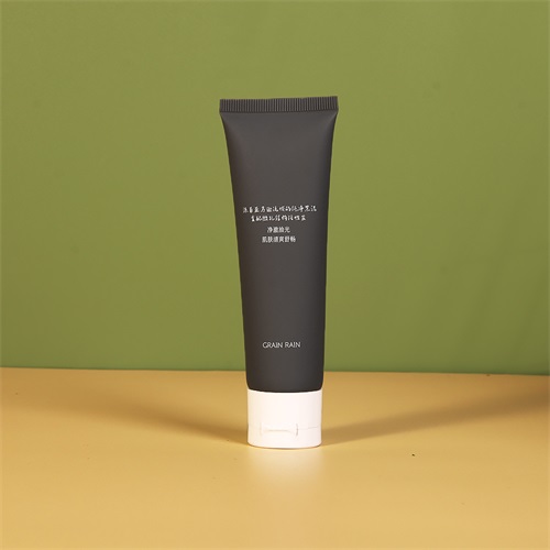 50ml Black Matte Skincare Lotion Tube D30mm With Flip Cap For Facial Cleanser Cream