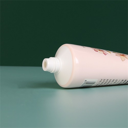 Custom Empty 100ml Plastic PE Soft Cosmetic Tube Packaging Refillable Squeeze For Hand Cream Body Lotion