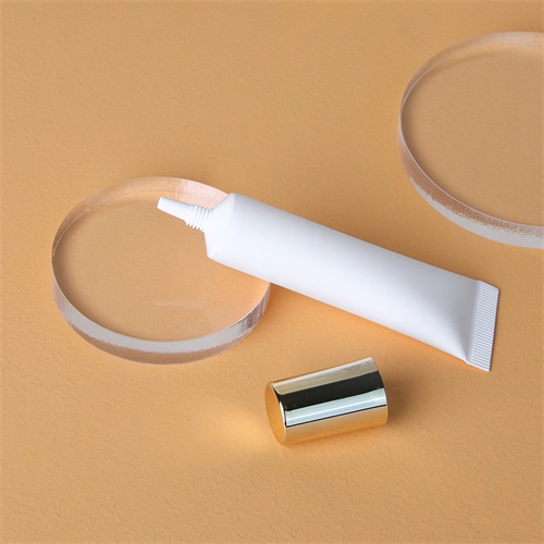 Custom 15ml Long Nozzle Tip White Tube Cosmetic Container D19mm With Golden Cap For Eye Cream Free Sample