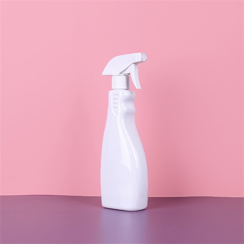 500ml Empty Plastic Spray Bottles with Adjustable Nozzle Durable Trigger Sprayer with Mist & Stream Modes Refillable Sprayer