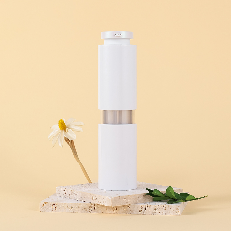 Refillable 3-chamber airless bottle lotion plastic empty cosmetic packaging