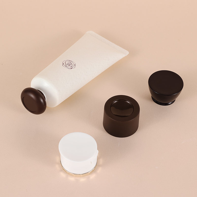 Customized beauty skincare empty packaging PE soft tube D40 cream container