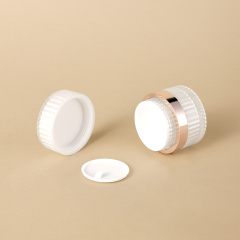 New luxury customized round 30g 50g acrylic cream jar plastic empty container