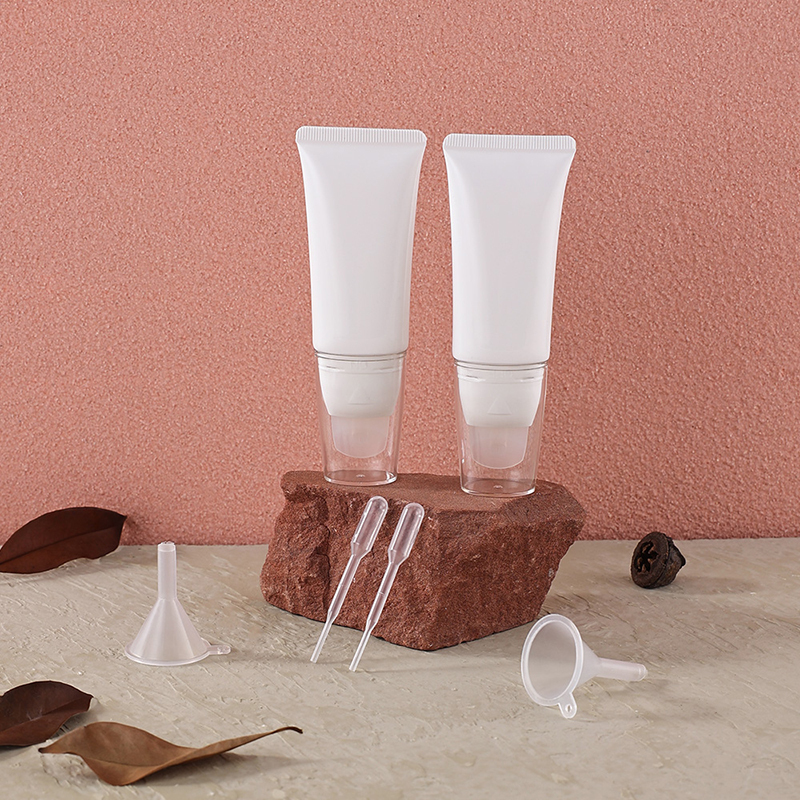 Ready to ship 30ml white glossy cosmetic tube silicone applicator skincare dispenser container