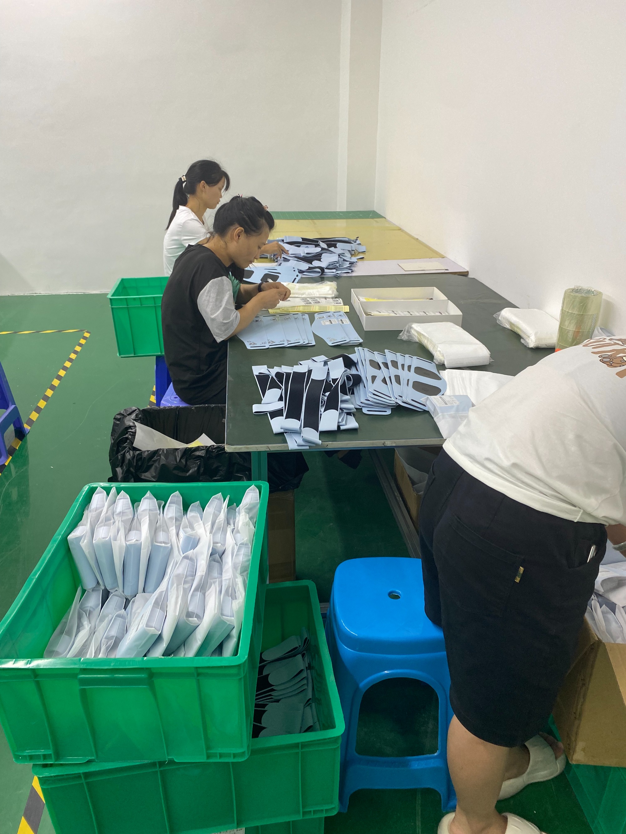 packaging shop