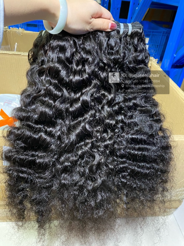 iqueenla Indian Curly Raw Hair 3 Bundles with 5x5 Transparent Lace Closure