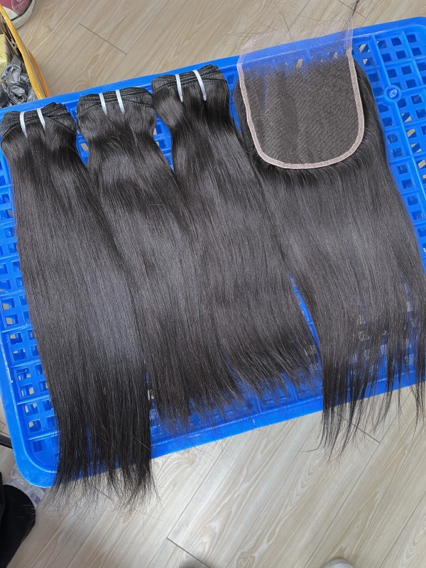 iqueenla Straight Raw Hair 3 Bundles with 5x5 Transparent Lace Closure