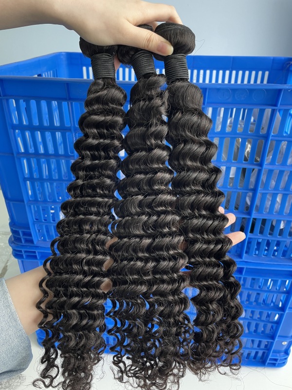 iqueenla Deep Wave 12A Mink Hair 3 Bundles with 13x4 HD Lace Frontal