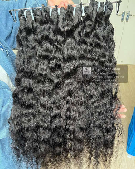 iqueenla Cambodian Wavy Raw Hair Bundle Weave for Sew In Hairstyle