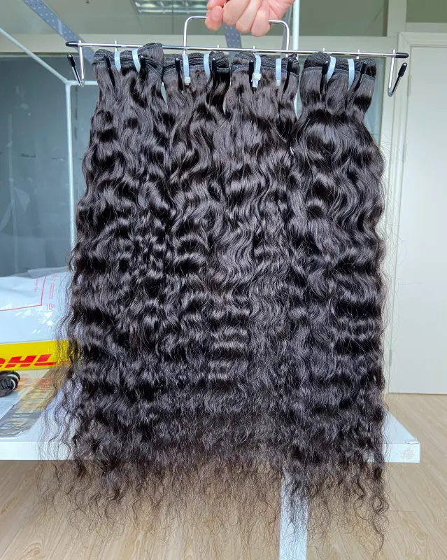 iqueenla Cambodian Wavy Raw Hair Bundle Weave for Sew In Hairstyle