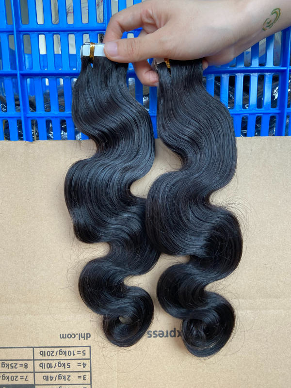 iqueenla Mink Body Wave Tape In Hair Extension