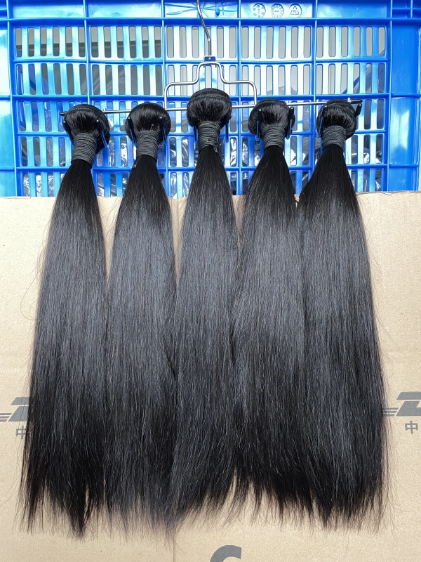 iqueenla 3pcs Bundles 12A Mink Hair Straight With 5x5 Free Part HD Lace Closure