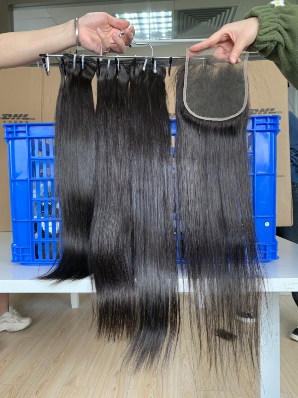 iqueenla Raw Straight 3 Bundles with 5x5 HD And Transparent Lace Closure