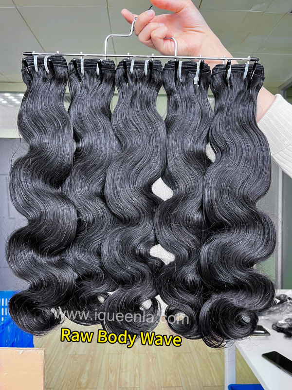 Iqueenla Wholesale Raw Hair 30 Pcs Hair Bundles Deal and Free Gift
