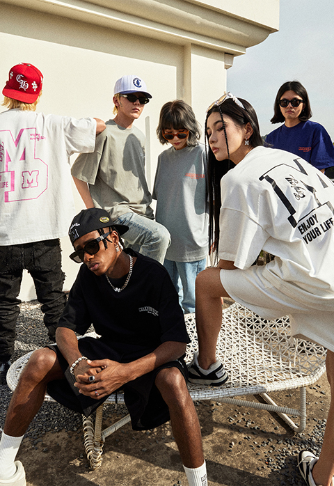 Custom              T-shirt