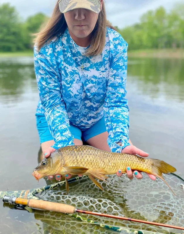 UPF 50+ Long Sleeve Fishing Shirt, Light Weight Fishing Shirt Men with Sun Protection Outdoor Activity