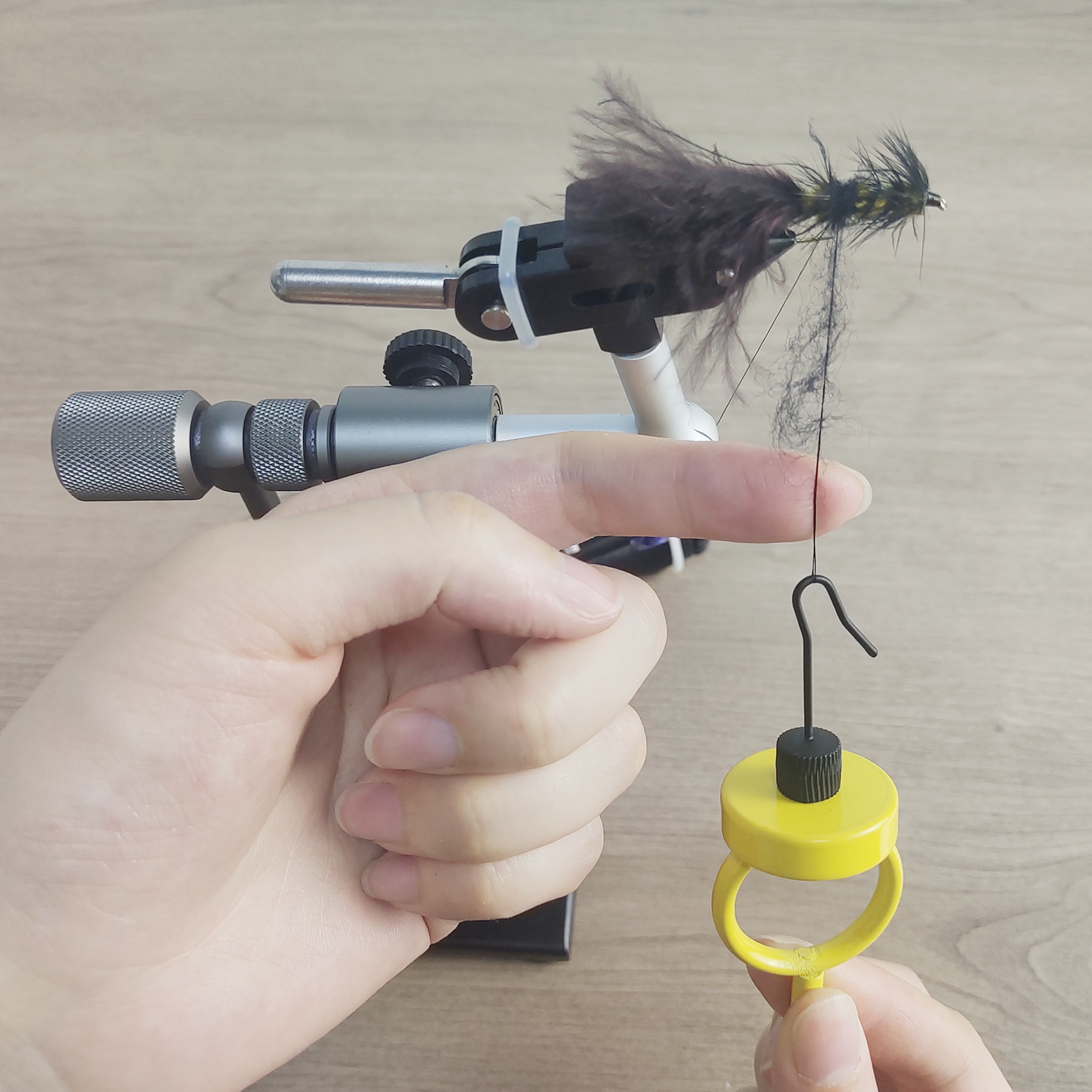 (New year Gifts) Aventik Dubbing Spinner