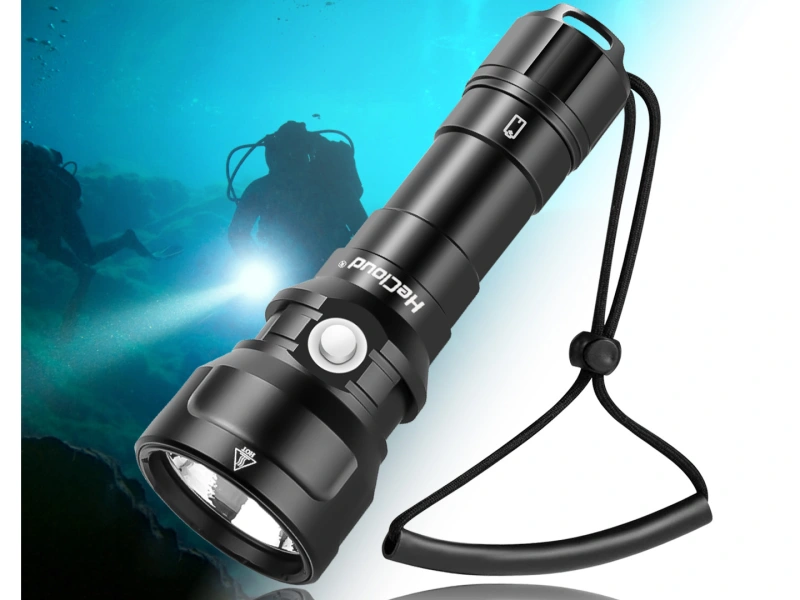 HeCloud Scuba Flashlight 2000 Lumen Underwater 150 Meters (492 ft)