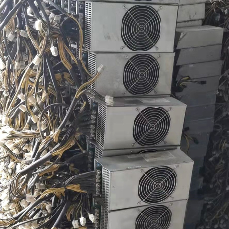 Used Antminer APW5 2600W / 300pcs