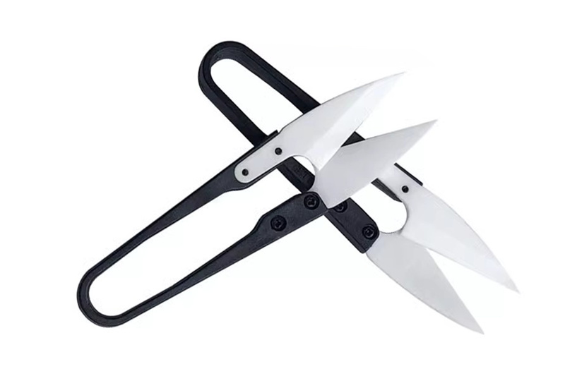 Zirconia ceramic insulated scissors