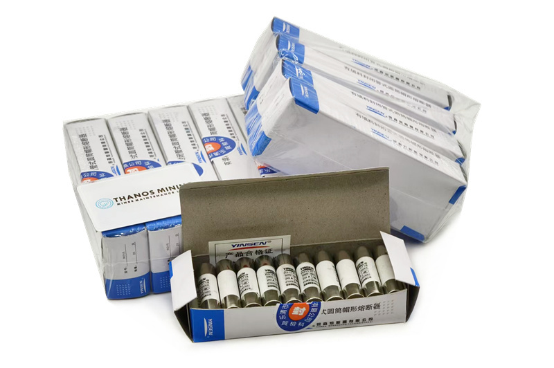 Cap type ceramic fuse 500V 20A