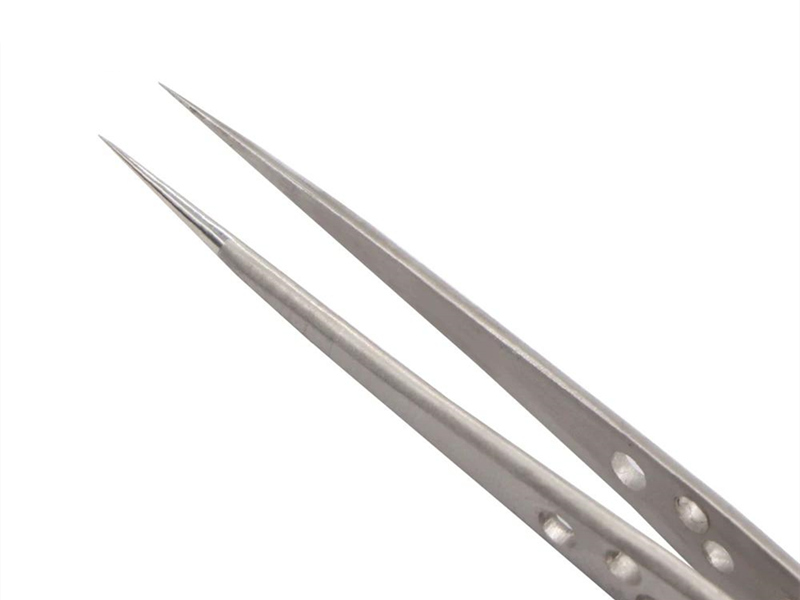 High-precision stainless steel tweezers (curved and pointed tips)