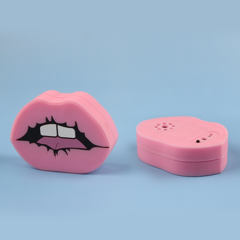 Lips Bluetooth Speaker