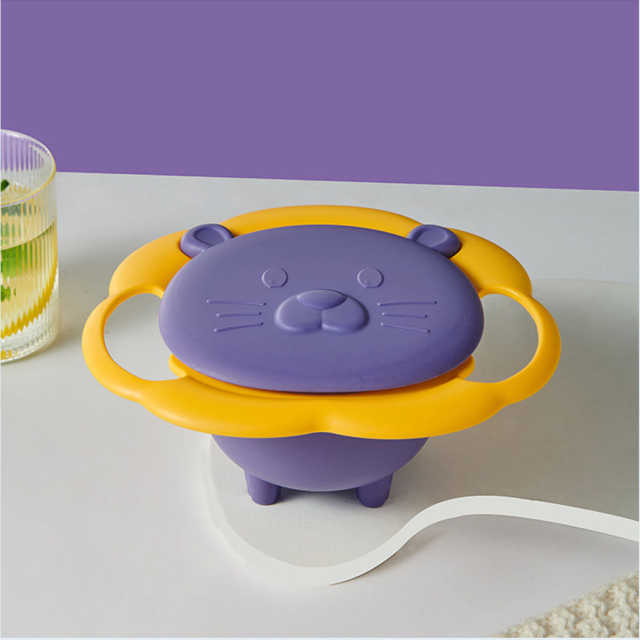 A 360 degree rotating children's lunch cup  M2291