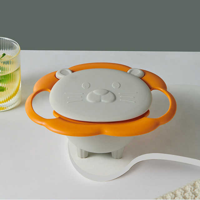 A 360 degree rotating children's lunch cup  M2291