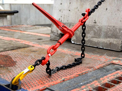 G80 Lashing Chain with clevis hooks