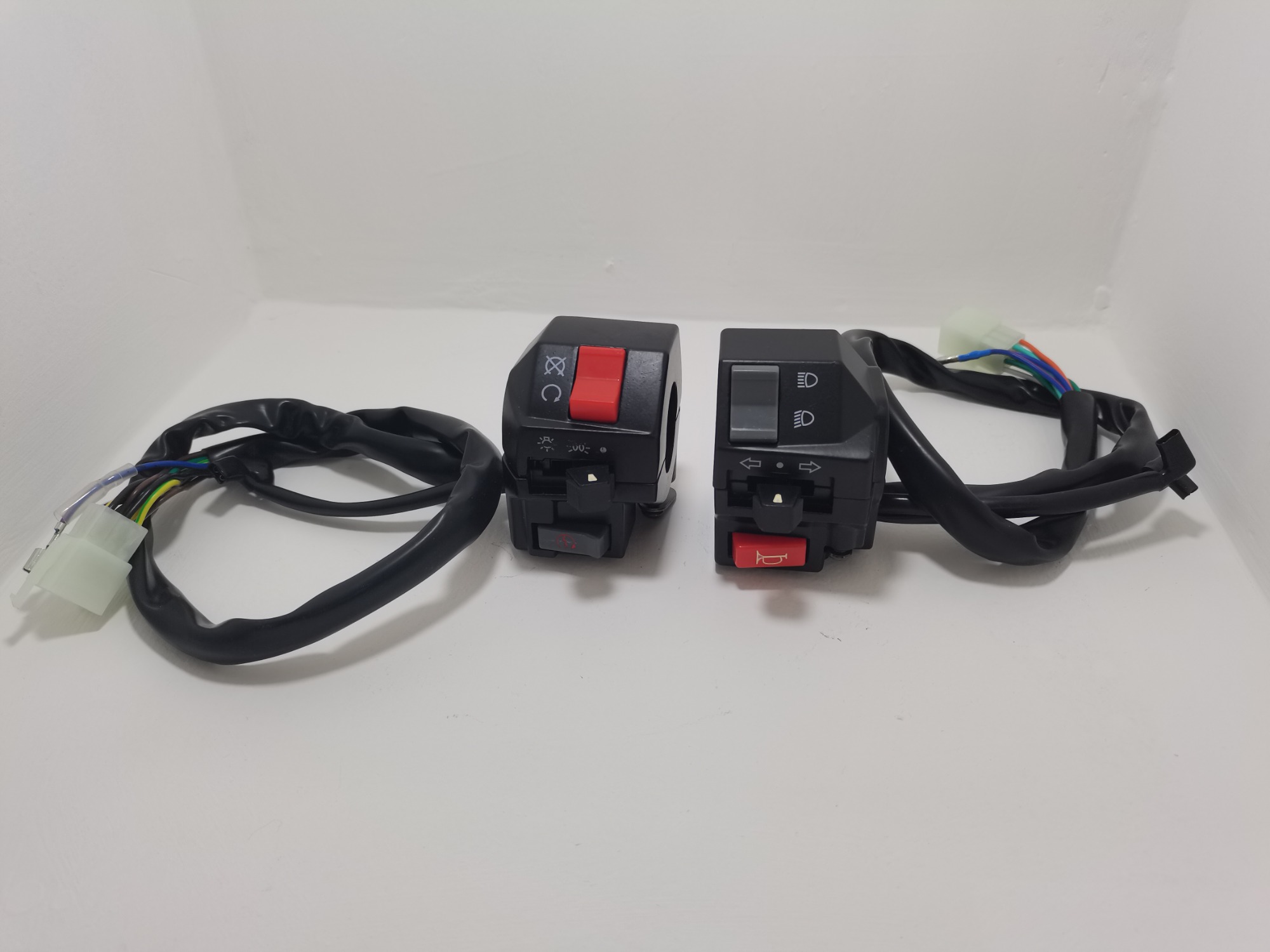 CJ-PJ-handle switch assembly