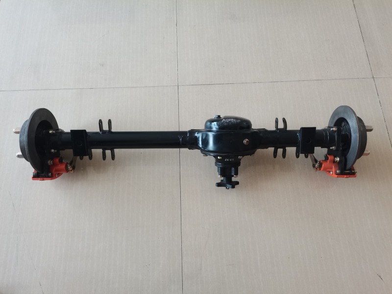 CJ-PJ-Disc brake rear axle assembly