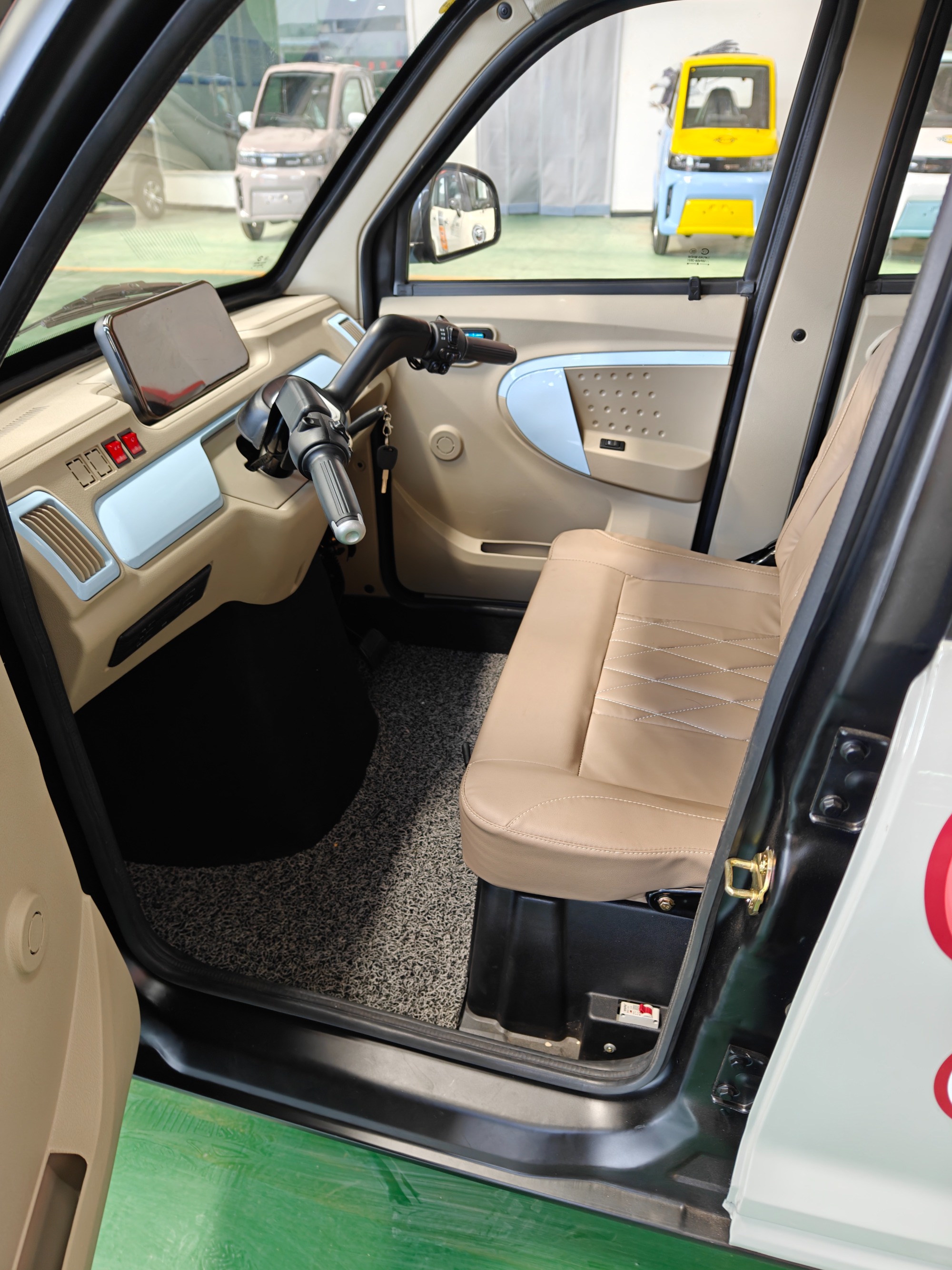 Electric passenger car/Electric tuk-tuk/Electric three-wheel taxi/Electric scooter