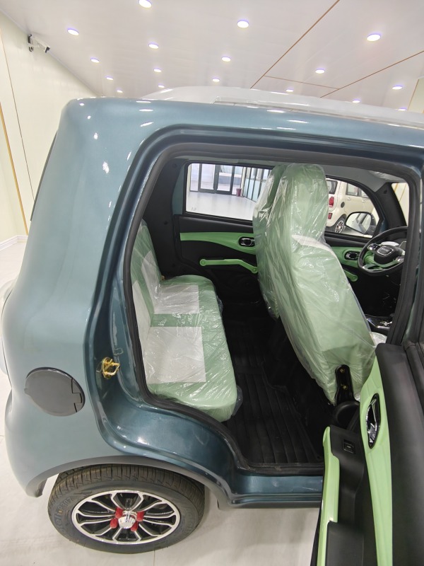 72V3500W Enclosed Three-Wheel Electric Vehicle/Passenger Taxi