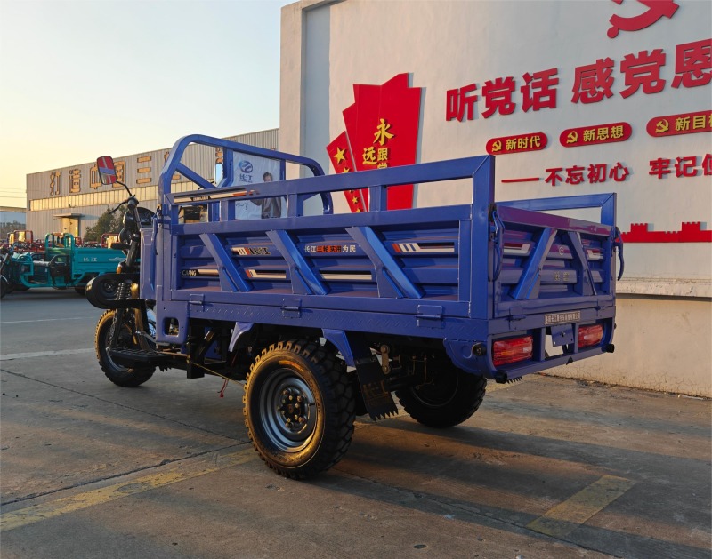 200cc, Air Cooling, 4-Stroke/Heavy-Duty Three-Wheel Truck Three-Wheel Truck