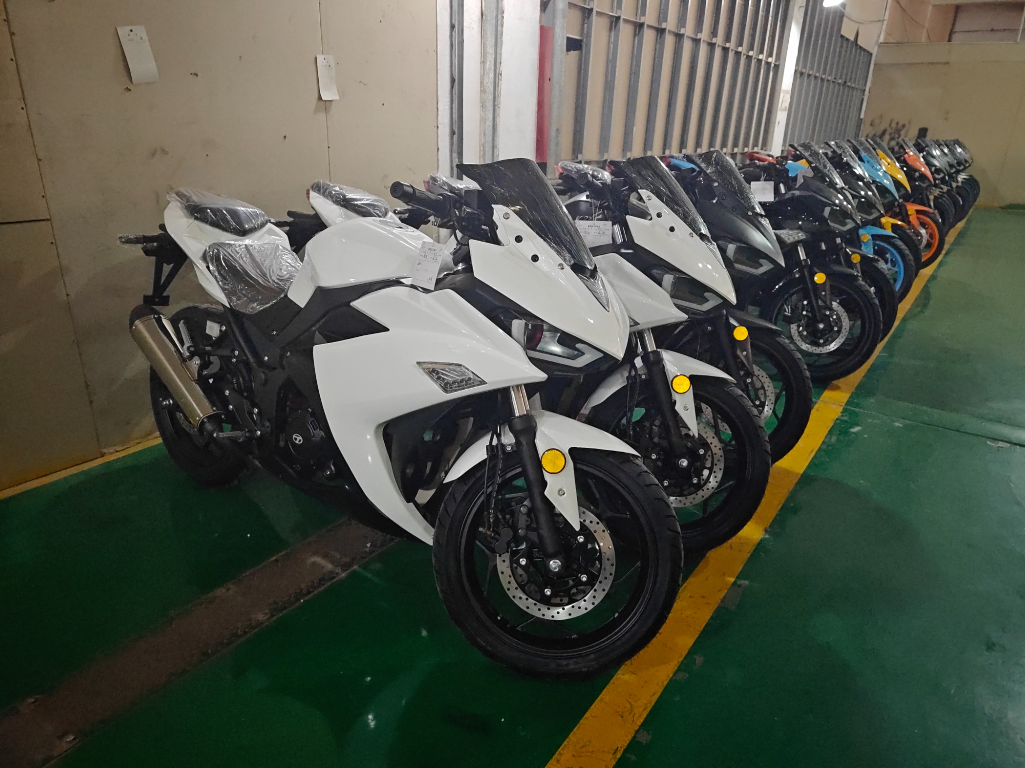 2024 Best-Selling Fuel Two-Wheeled Adult Passenger Gasoline Motorcycle