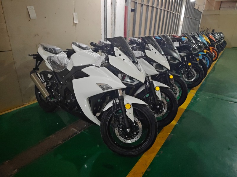 2024 Best-Selling Fuel Two-Wheeled Adult Passenger Gasoline Motorcycle