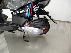 125cc Gasoline Motorcycle City Road Sports Motorcycle/Scooter