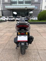 150cc Scooter Fuel Powered Vehicle, Two Wheeled Light Motorcycle