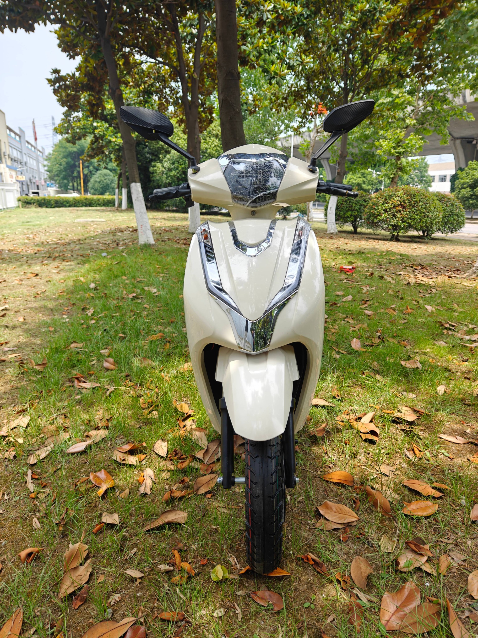 72V1200W Adult Electric City Bike Two Wheel Electric Scooter