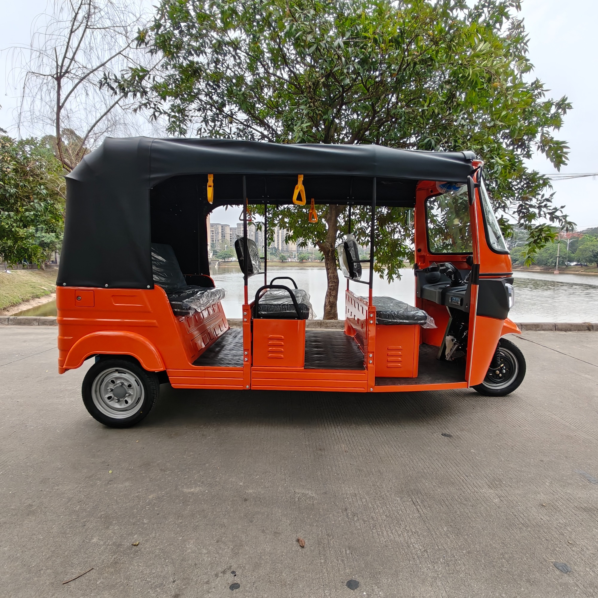 2025 Cj-Dynasty 4000W Motor Electric Tuk Tuk Tricycle -9-Seat Version for Aldult