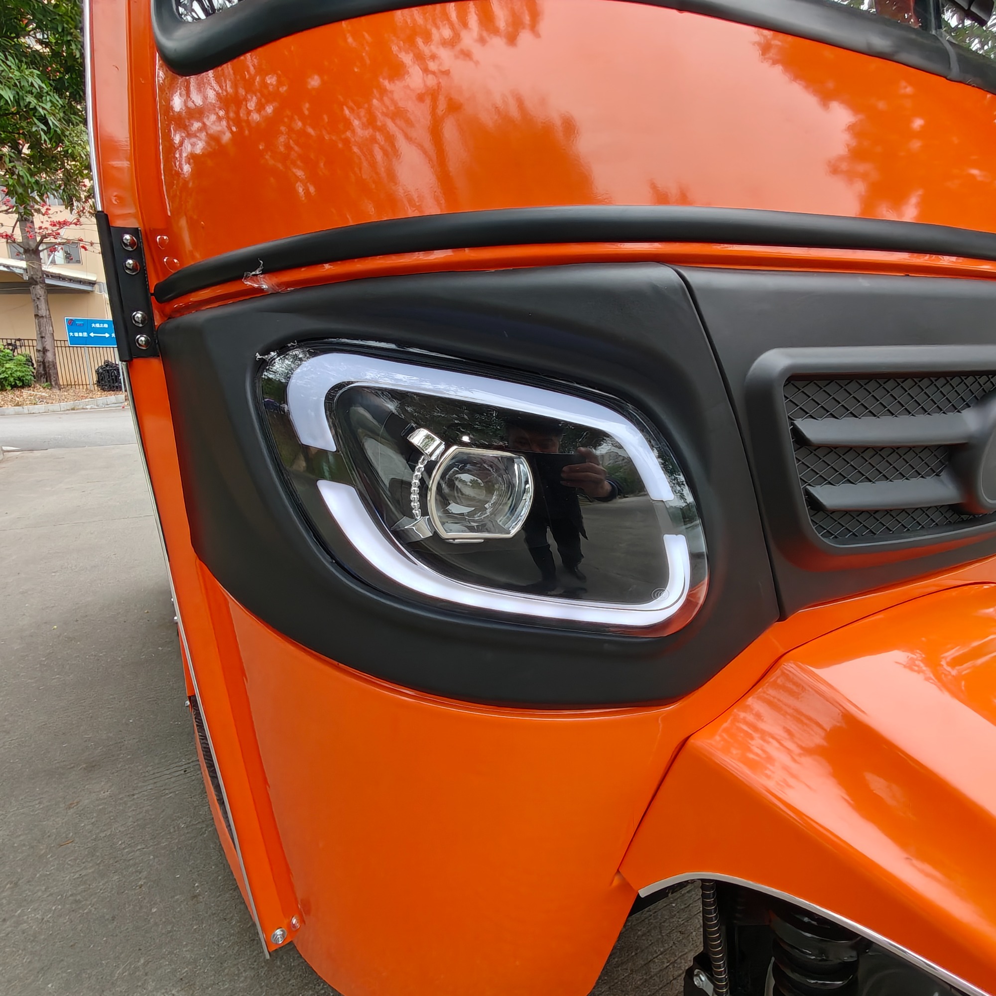 2025 Cj-Dynasty 4000W Motor Electric Tuk Tuk Tricycle -9-Seat Version for Aldult