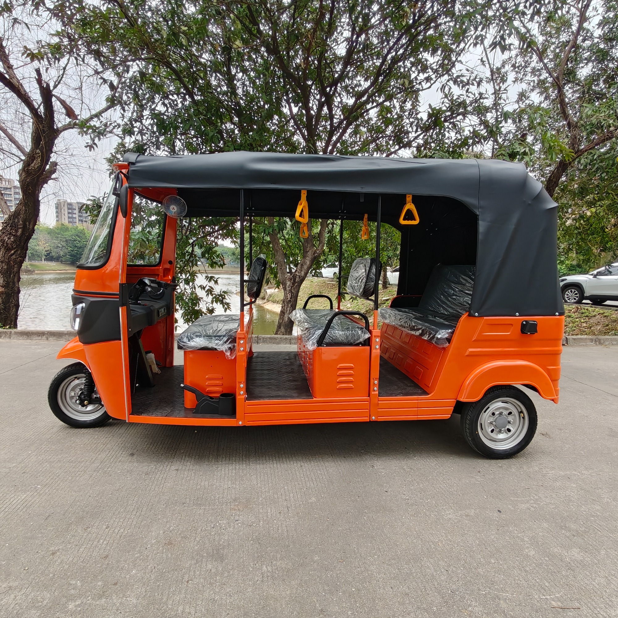 2025 Cj-Dynasty 4000W Motor Electric Tuk Tuk Tricycle -9-Seat Version for Aldult