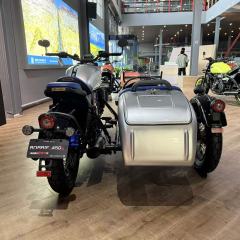 Affordable Travel and Delivery Sidecar Tricycle Two-seater 450cc Sidecar Tricycle with Customizable Colors