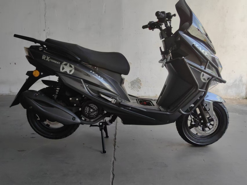 2026 Factory Direct Sales 150cc Stylish and Affordable Two-Wheeled Scooter
