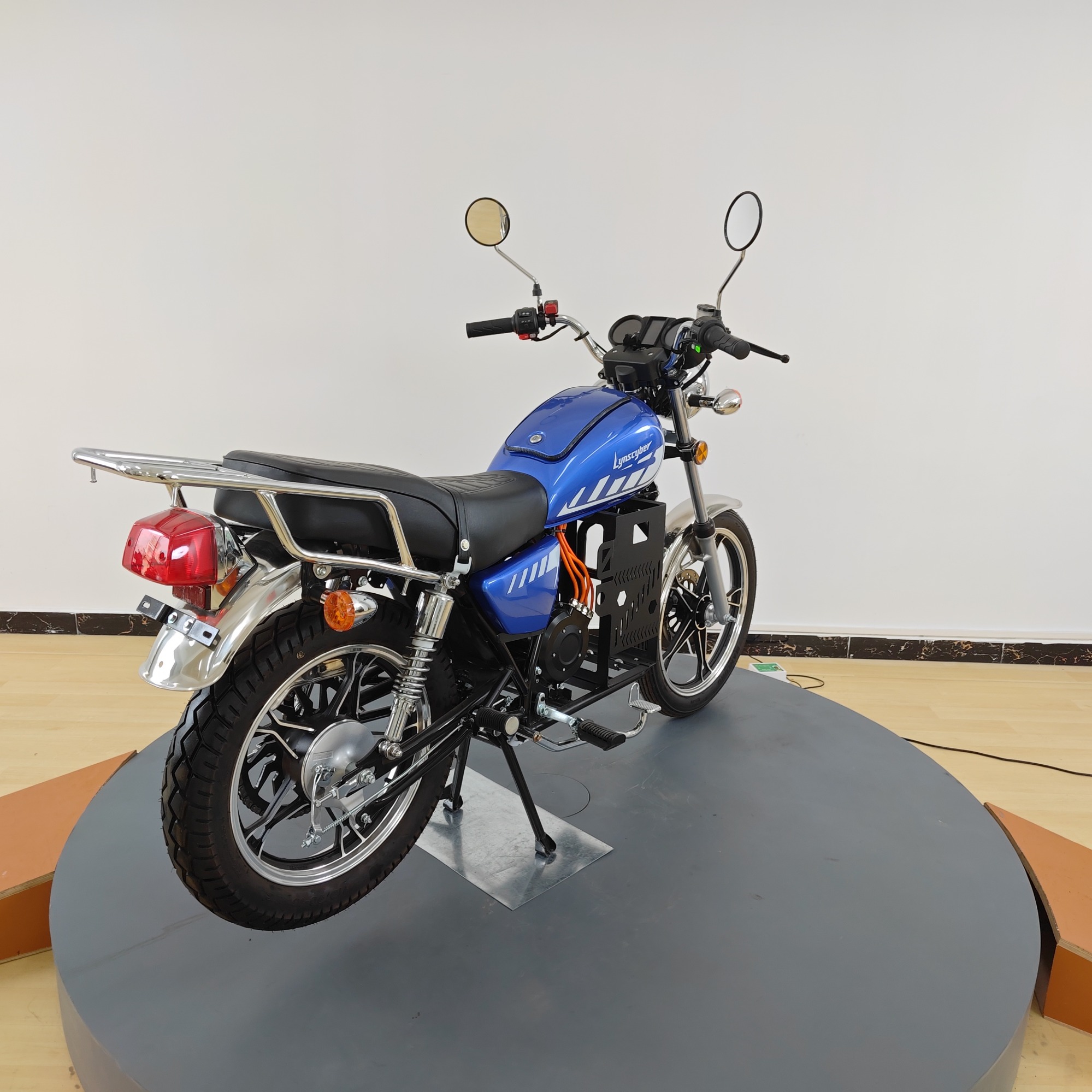 Popular Urban Electric Two-Wheeled Motorcycles, Equipped with a 72V 50ah Lithium Battery
