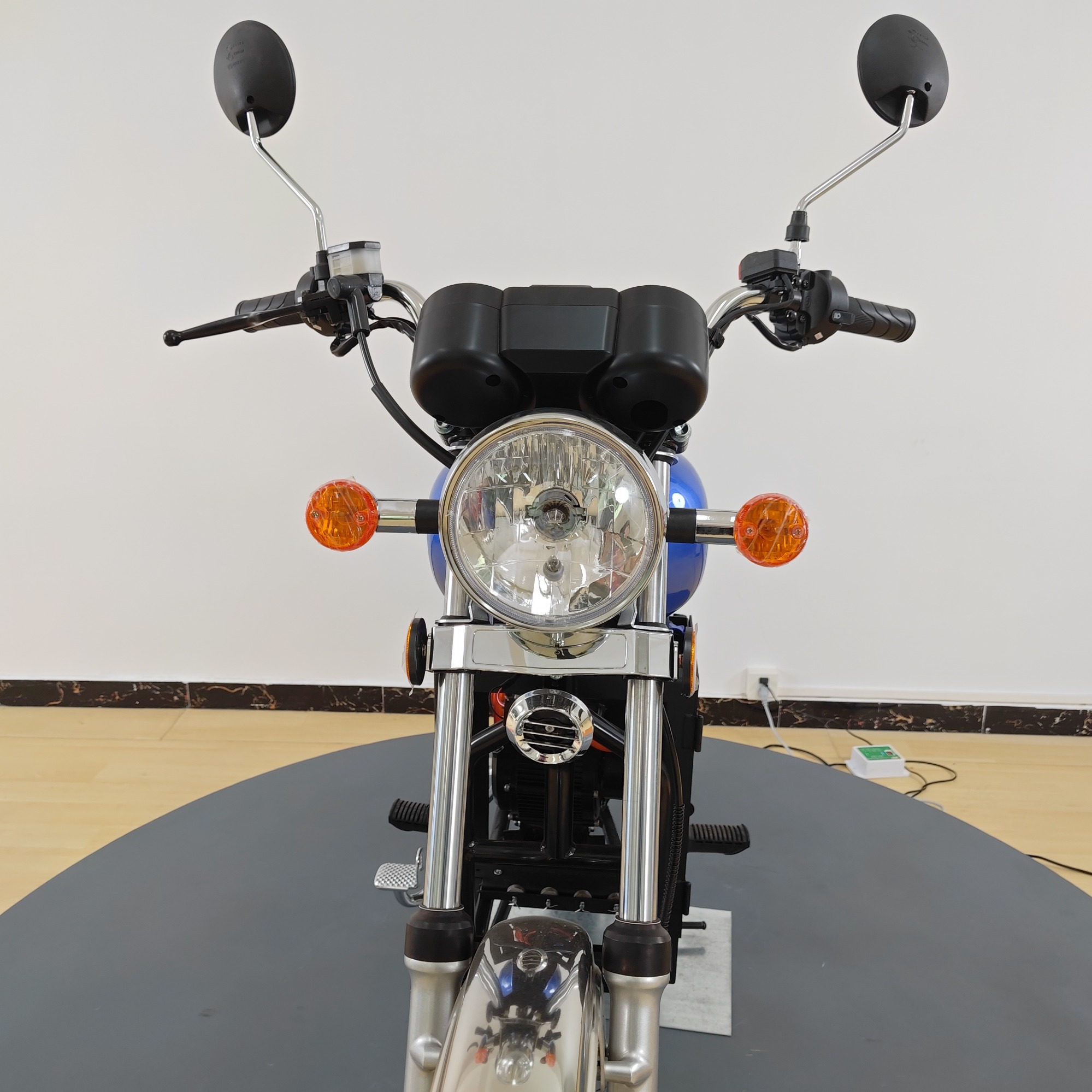 Popular Urban Electric Two-Wheeled Motorcycles, Equipped with a 72V 50ah Lithium Battery