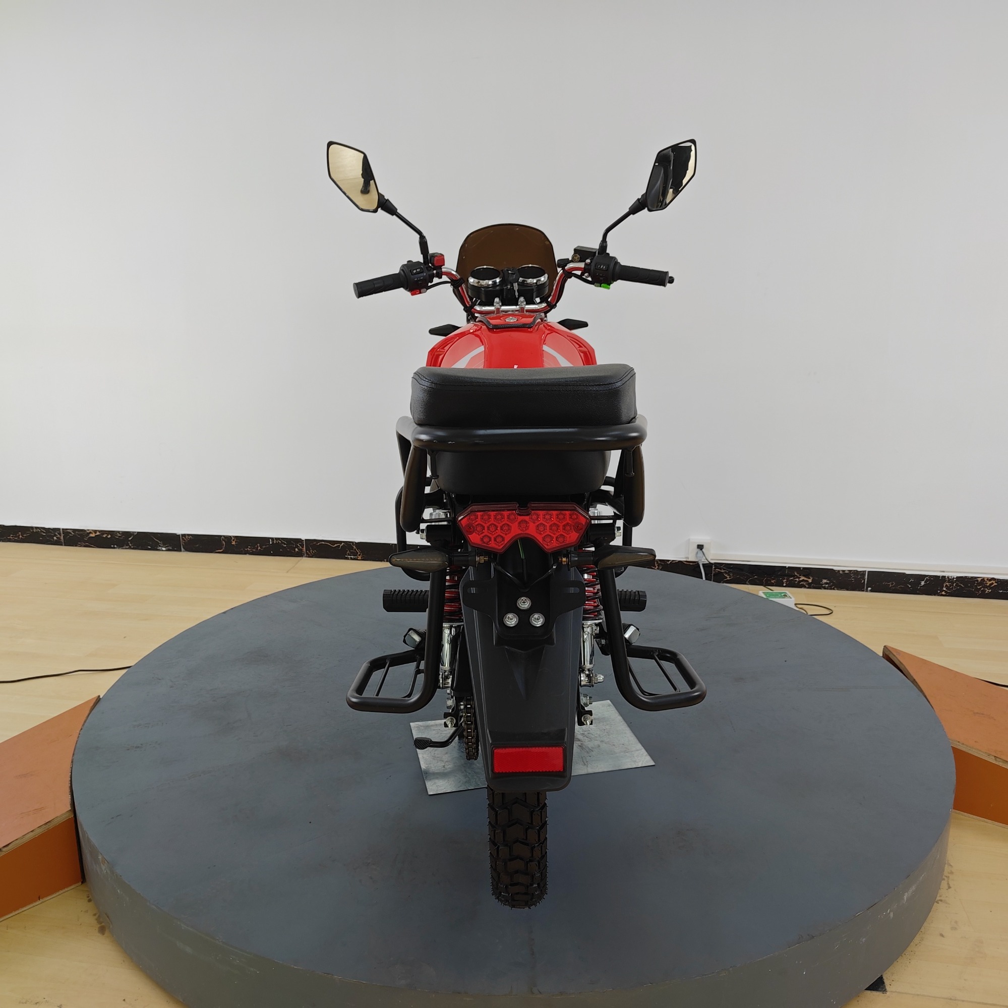 2026 New Practical Multi-Functional Electric Motorcycle, Suitable for Adult Riders