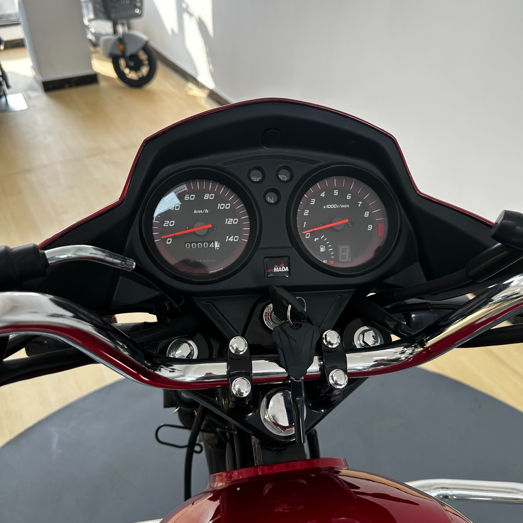 The Most Stylish Lightweight Gasoline-Powered Two-Wheeled Motorcycle for Adults, The Best Choice for Outdoor Riding.
